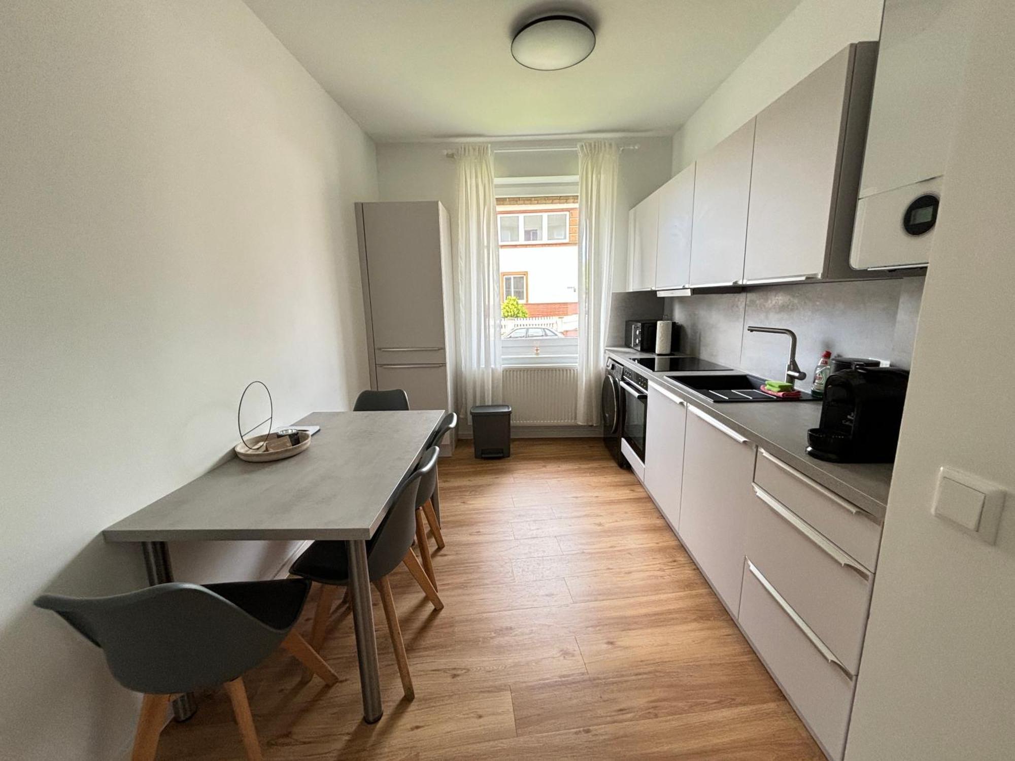 Apartment 60qm - 2 - Free Parking - - Mallibase Hannover
